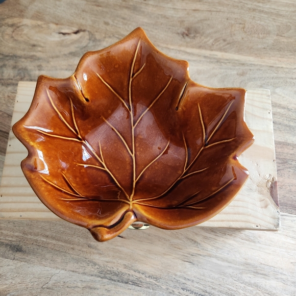 Unknown | Dining | Vintage Maple Leaf Ceramic Glazed Dish | Poshmark